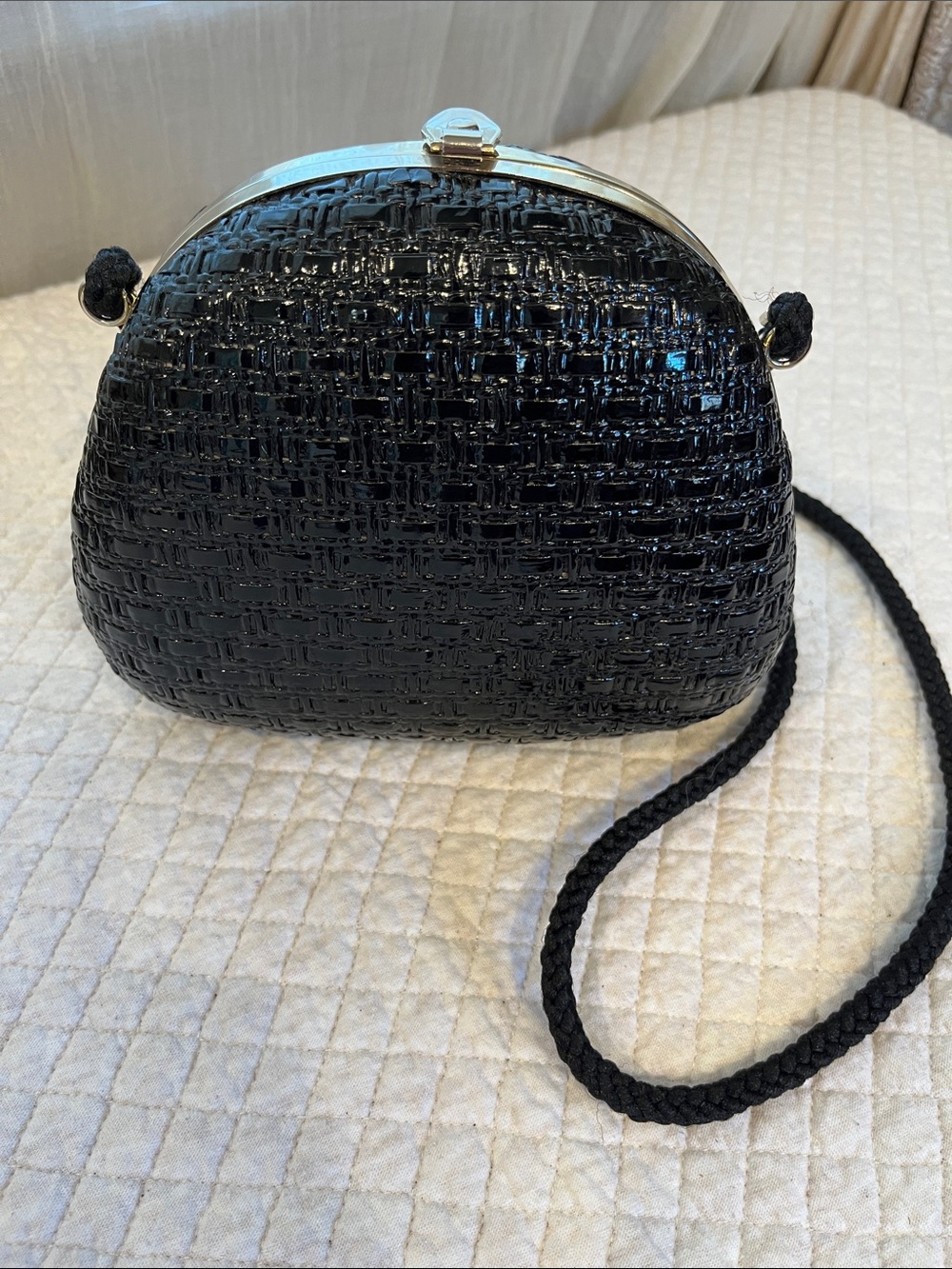 Vintage hard shell small purse black